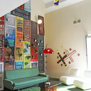 Urban Pop 2 Oda ve Kahvaltı